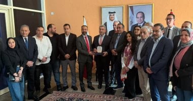 سفير مصر بقطر يحتفي بدور النشر المصرية في معرض الدوحة للكتاب