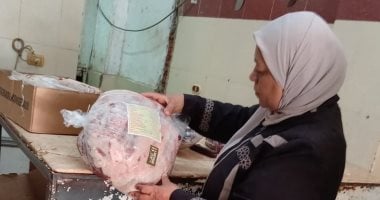 تموين الإسماعيلية يضبط 2 طن مجزآت دجاج فاسدة وطن دقيق مدعم قبل بيعها بالأسواق