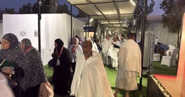 نجاح خطة تصعيد حجاج الجمعيات الأهلية إلى عرفات .. صور