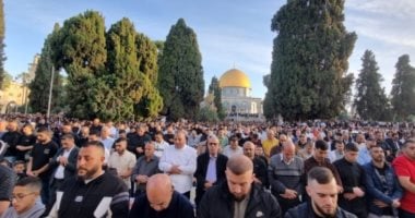 140 ألف مصلٍ يؤدون صلاة عيد الأضحى بالمسجد الأقصى