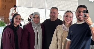 كريم الدبيس يحتفل بعيد الأضحى مع العائلة قبل العودة للأهلى.. صورة