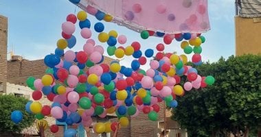 مركز شباب القباحي الغربي بالأقصر يرسم البسمة على وجوه الأطفال في العيد.. صور