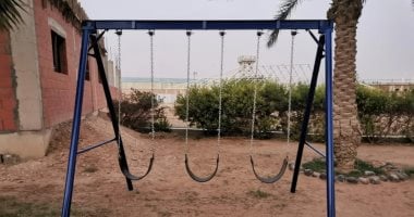 مصرع طفلة سقطت من أعلى مرجيحة بالمحلة