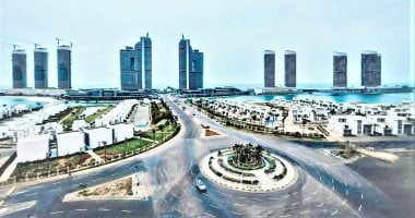 300 كيلو متر من أروع شواطئ العالم.. مدينة العلمين الجديدة والساحل الشمالى جمال لا يضاهى وعرض مستمر للطبيعة الساحرة.. التميز والتنوع يجذب ملايين المصطافين والسياح سنويا.. ومرسى مطروح صاحبة الإقبال الأكبر.. صور