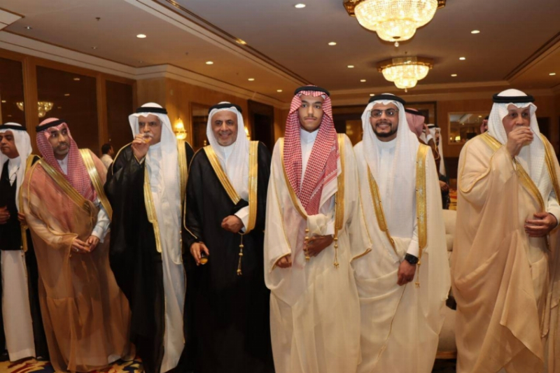 أسرتا بصفر وباشراحيل يحتفلون بزواج عمر بصفر