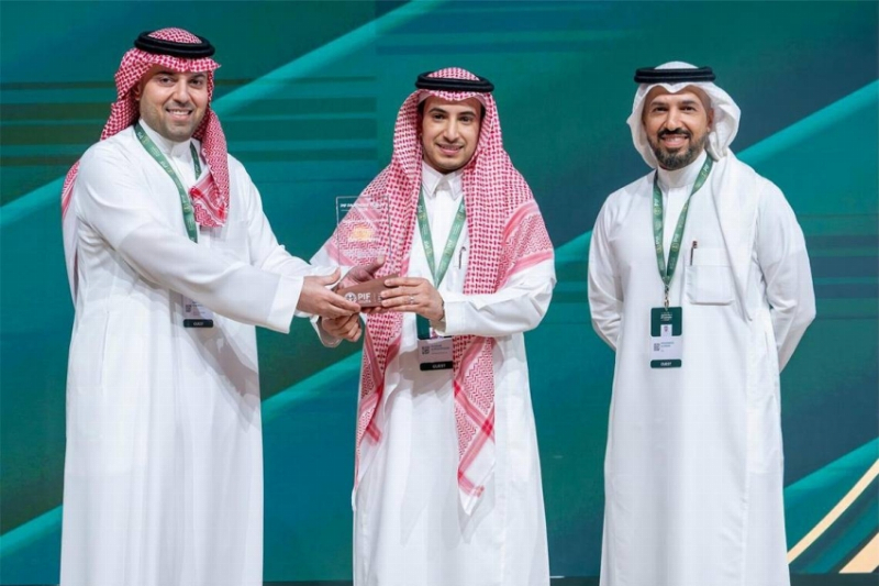 “عِلم” تحصد جائزة الثقافة المؤسسية ضمن منتدى شركاء صندوق الاستثمارات العامة 2026