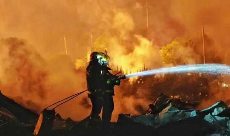 عقب مقتل 26 شخصا.. مقاطعة صينية تعلق إنتاج الألعاب النارية إثر انفجار بأحد المصانع