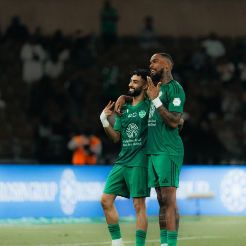 الأهلي يضرب الفتح بثلاثية ويجدد آماله في المنافسة على اللقب