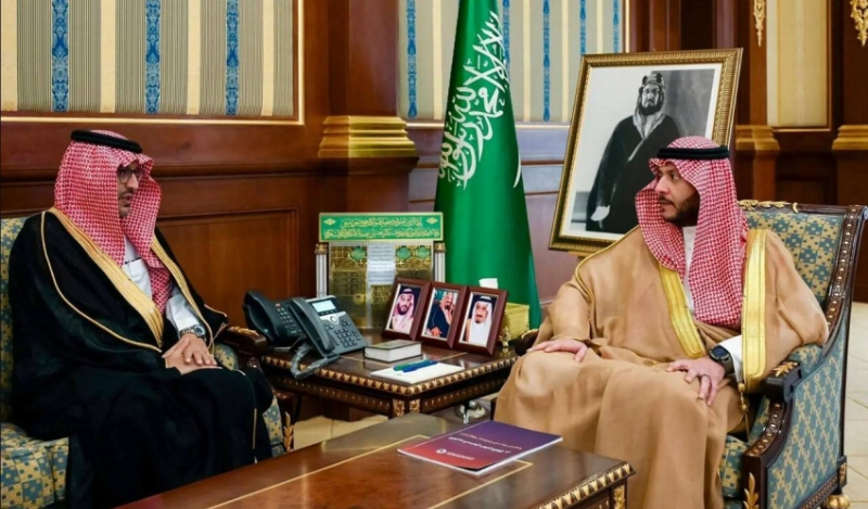 نائب أمير المدينة يطلع على التقرير السنوي لفرع هيئة الهلال الأحمر بالمنطقة لعام 2025