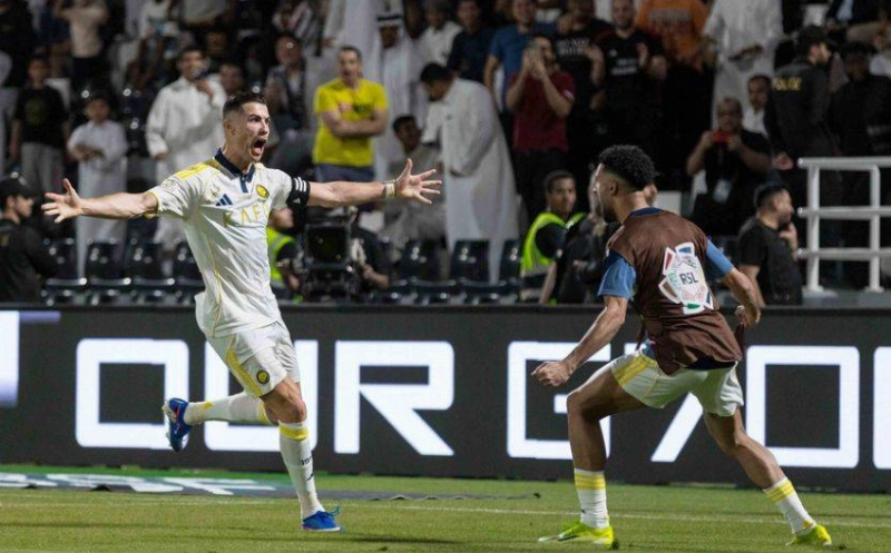 النصر يقترب من حسم “اللقب” برباعية في الشباب