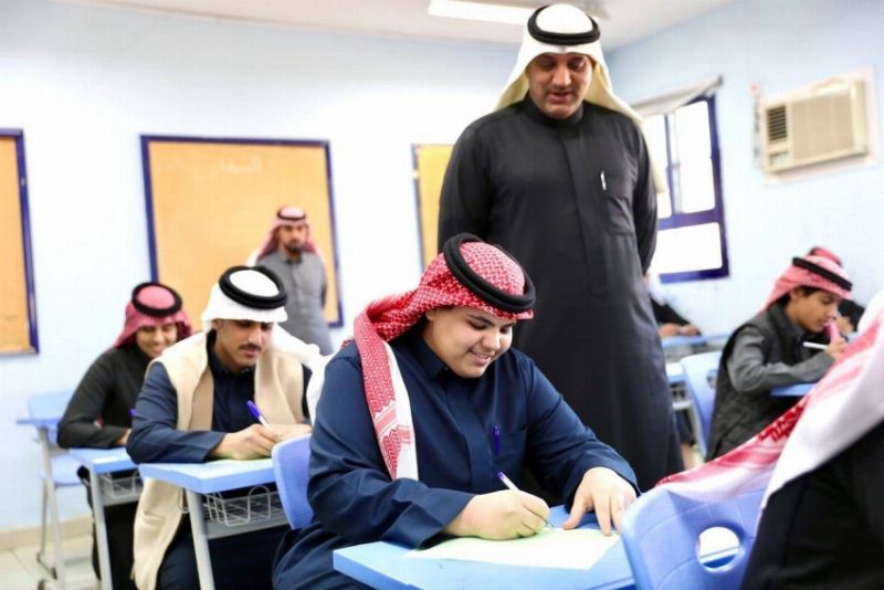 أكثر من 8 آلاف طالب وطالبة يؤدون اختبارات “فصول موهبة”
