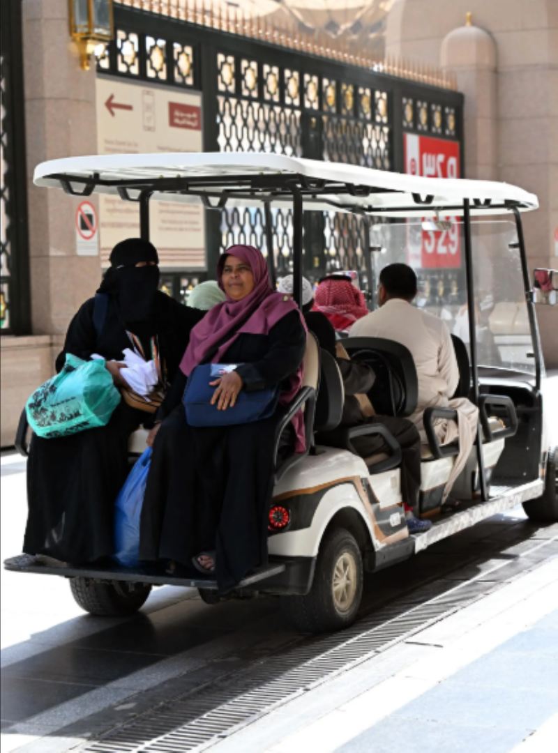 خدمات متكاملة لكبار السن وذوي الإعاقة في المسجد النبوي خلال موسم الحج