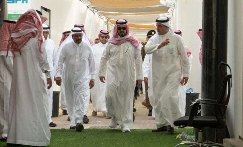 نائب أمير منطقة مكة المكرمة يتفقد جاهزية المشاعر المقدسة لحج 1447هـ
