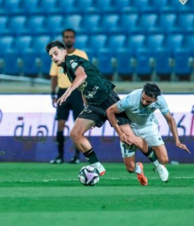الخلود يؤكد بقاءه في الدوري رسميًا بالتعادل السلبي أمام الأخدود