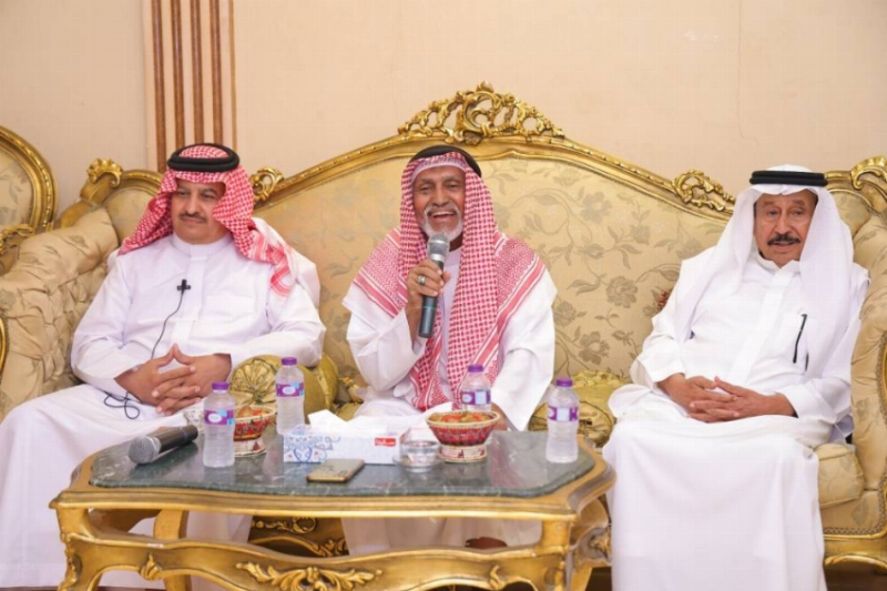 اللواء الزهراني في أسبوعية القحطاني: تأثرت بكتابات تشرشل وغاندي وغازي القصيبي