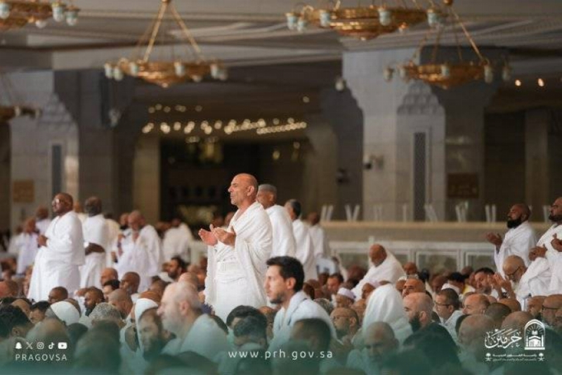 إمام وخطيب المسجد الحرام: فَمَنِ اتَّقَى رَبَّهُ جَعَلَ لَهُ بَيْنَ الْحَقِّ وَالْبَاطِلِ فُرْقَانَا