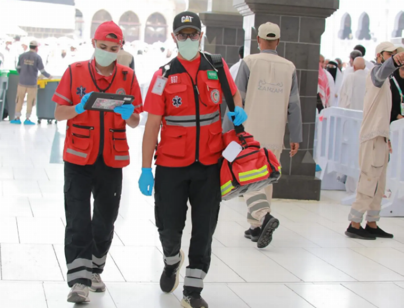 “الهلال الأحمر” تُكثّف جاهزيتها الإسعافية في المسجد الحرام ليوم الجمعة