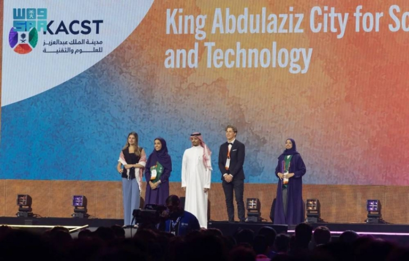 “كاكست” تطلق جوائز خاصة لدعم المواهب العلمية في آيسف 2026