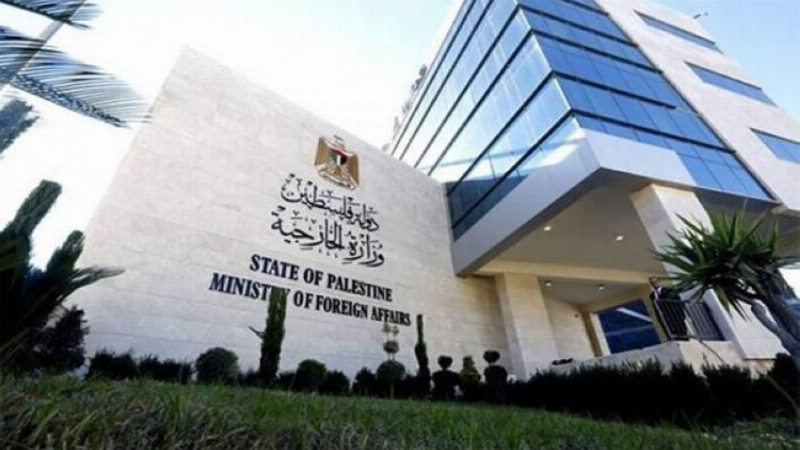 الخارجية الفلسطينية تحذِّر من تصاعد اعتداءات المستعمرين