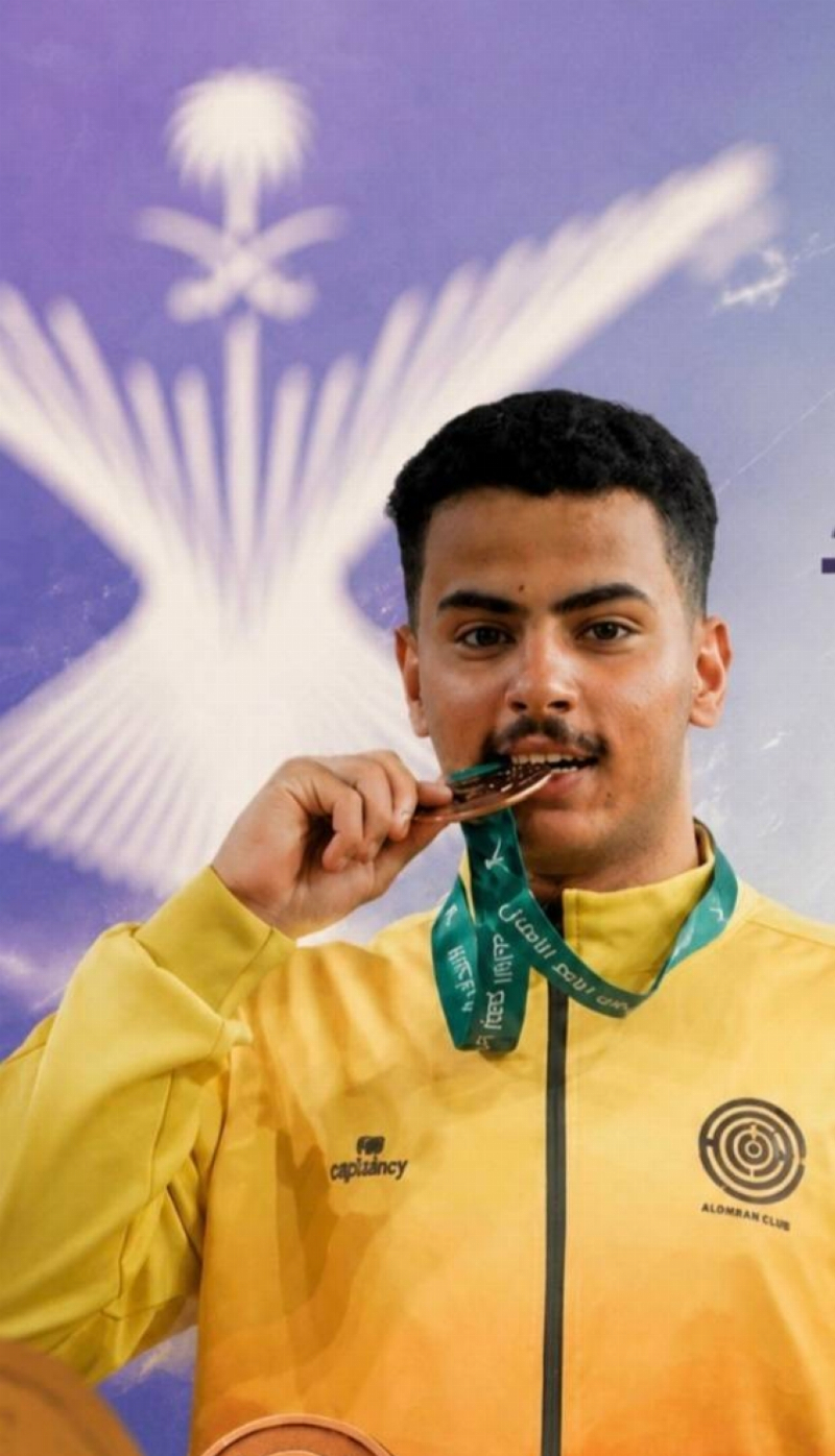 “محمد البديوي” لاعب أثقال العمران ثالثا في بطولة كأس الاتحاد
