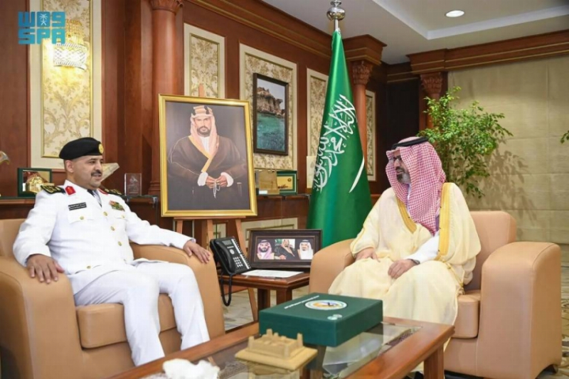 أمير جازان يطلع على التقرير السنوي لحرس الحدود بالمنطقة