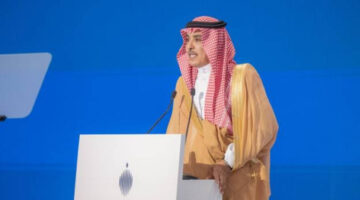 الإعلام: حظر استخدام الذكاء الاصطناعي في إنتاج محتوى مزيف