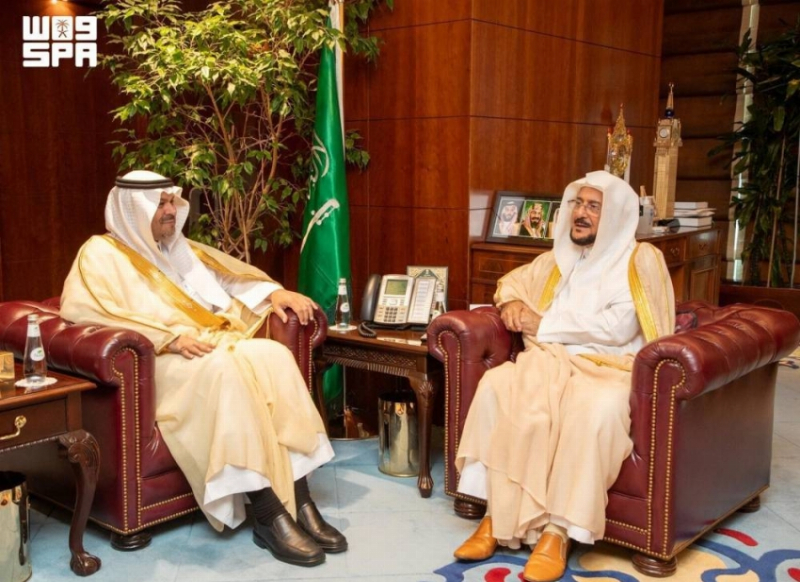 وزير الشؤون الإسلامية يستقبل سفير خادم الحرمين الشريفين المعين حديثًا لدى لبنان