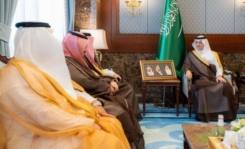 محافظ الأحساء يطّلع على إنجازات وأعمال البريد السعودي “سبل” بالمنطقة الشرقية