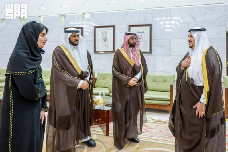 نائب أمير منطقة الرياض يطّلع على جهود ومبادرات الهيئة العامة للغذاء والدواء