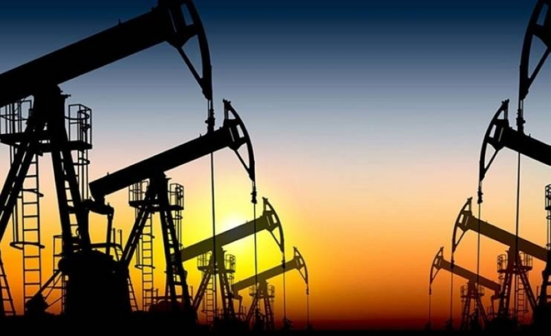 النفط يهبط أكثر من 2%