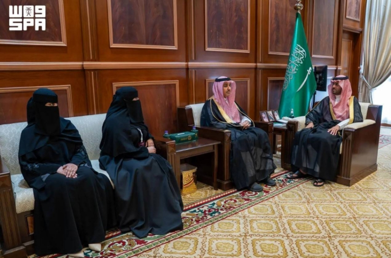 نائب أمير حائل يطلع على التقرير السنوي لجمعية أجا النسائية بالمنطقة للعام 2025