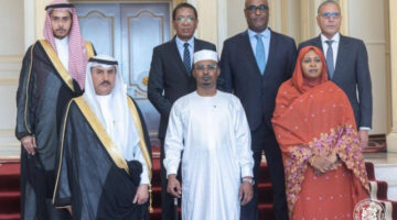 الزايد يقدم أوراق اعتماده سفيرًا فوق العادة ومفوضًا لخادم الحرمين الشريفين لدى جمهورية تشاد