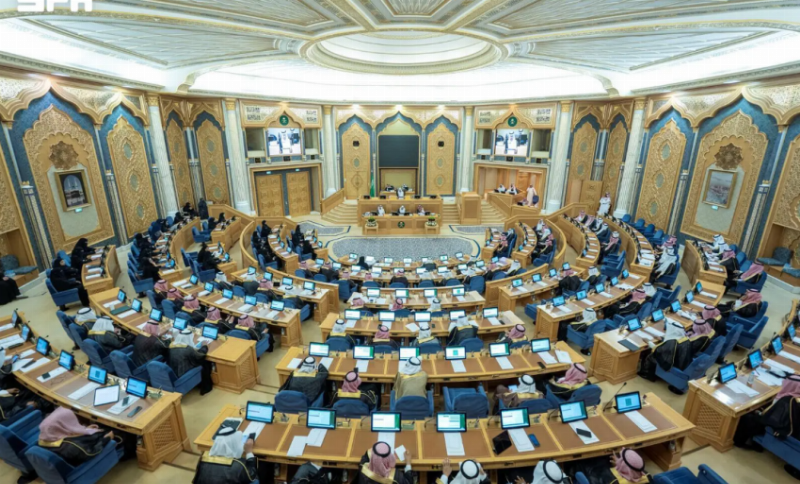 مجلس الشورى يطالب وزارة النقل بدراسة إنشاء طرق برية وسكك حديدية إضافية لربط أطراف المملكة