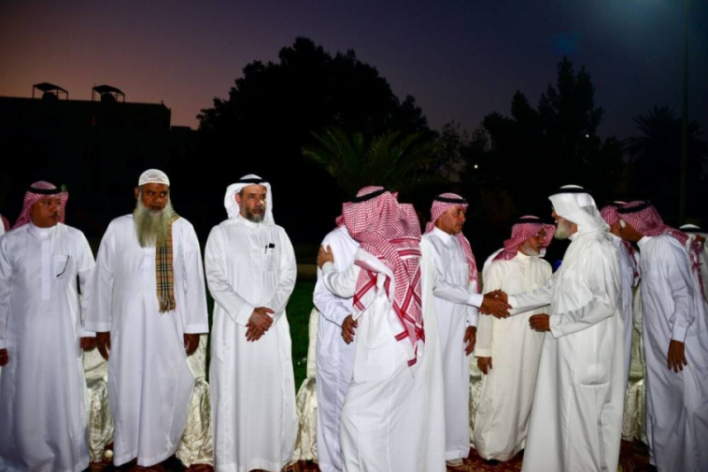 أسرتَا بصير والقرشي تستقبلان المعزّين بوفاة فقيدهم “محمد بصير”