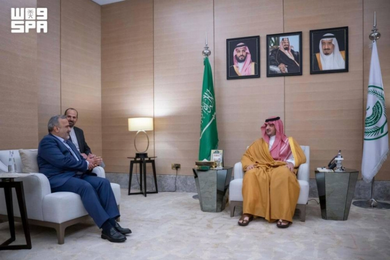 الأمير عبدالعزيز بن سعود يستقبل رئيس منظمة الحج والزيارة الإيرانية