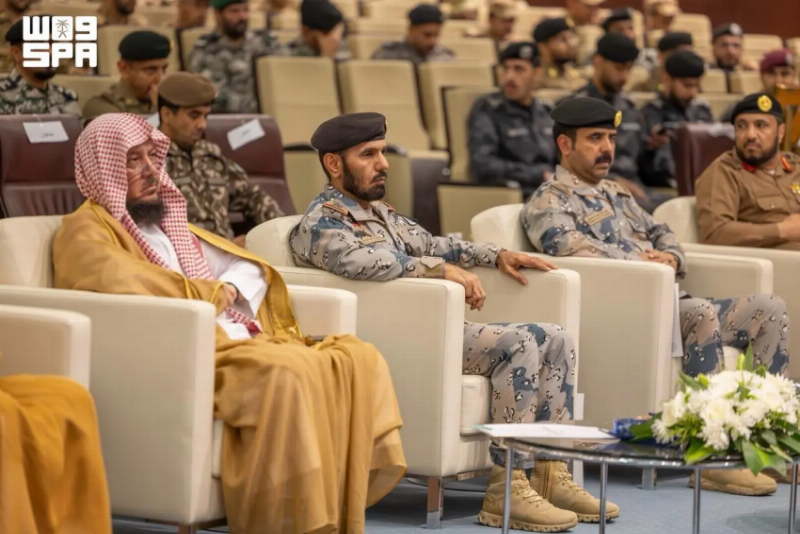اللواء الركن الودعاني يشارك بورقة عمل ضمن ندوة “التوجيه في الحج” بنسختها الثانية