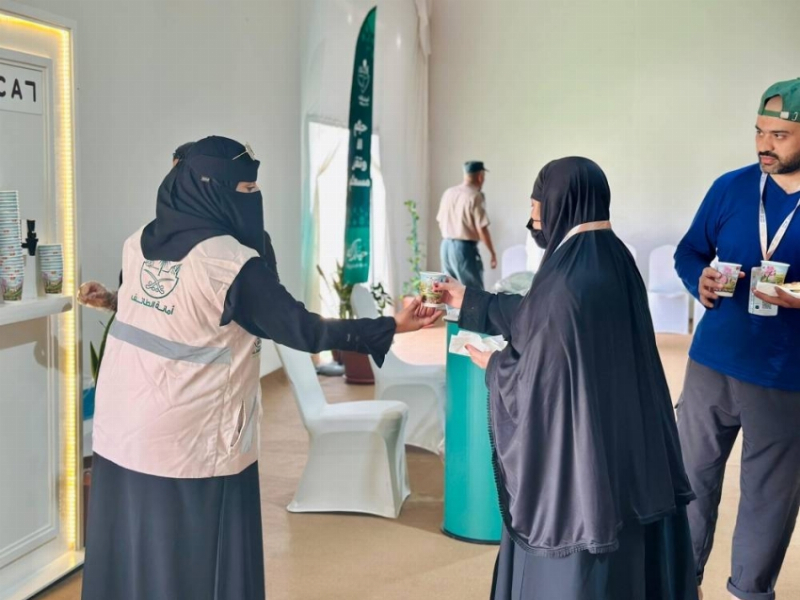 مبادرة “الطائف ترحب بضيوف الرحمن” توزع 3000 آلاف هدية على الحجاج