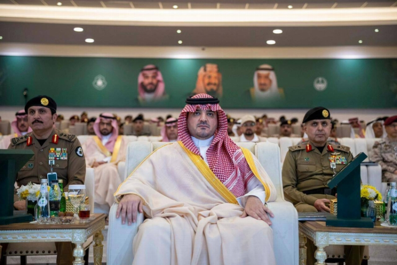 الأمير عبدالعزيز بن سعود يقف على جاهزية قوات أمن الحج واستعداداتها لموسم الحج