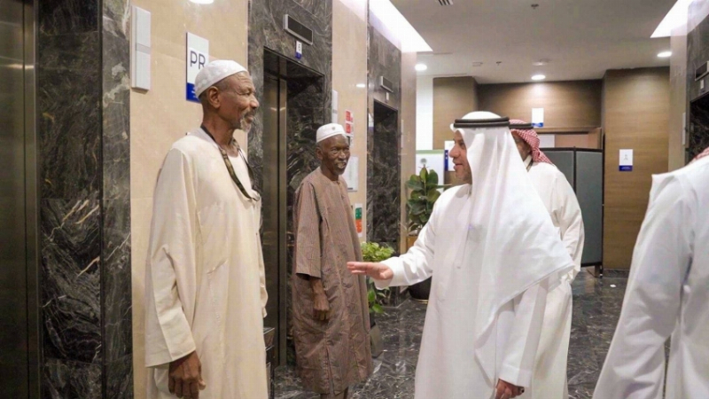 رئيس اللجنة العليا لأعمال الشؤون الإسلامية بالحج يتفقد مقر ضيوف خادم الحرمين الشريفين من السودان