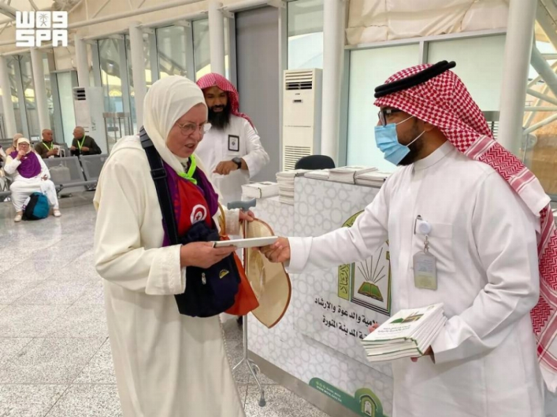 “الشؤون الإسلامية” بالمدينة توزّع نصف مليون مطبوعة توعوية بعدة لغات للحجاج