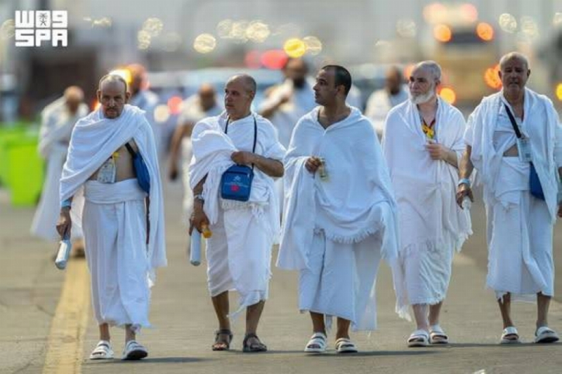 “مركز الأرصاد” يدعو الحجاج لتجنب التعرض المباشر للشمس بعرفات