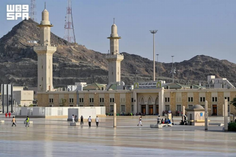 مزدلفة تكتمل جاهزيتها لاستقبال ضيوف الرحمن بعد نفرتهم من عرفات