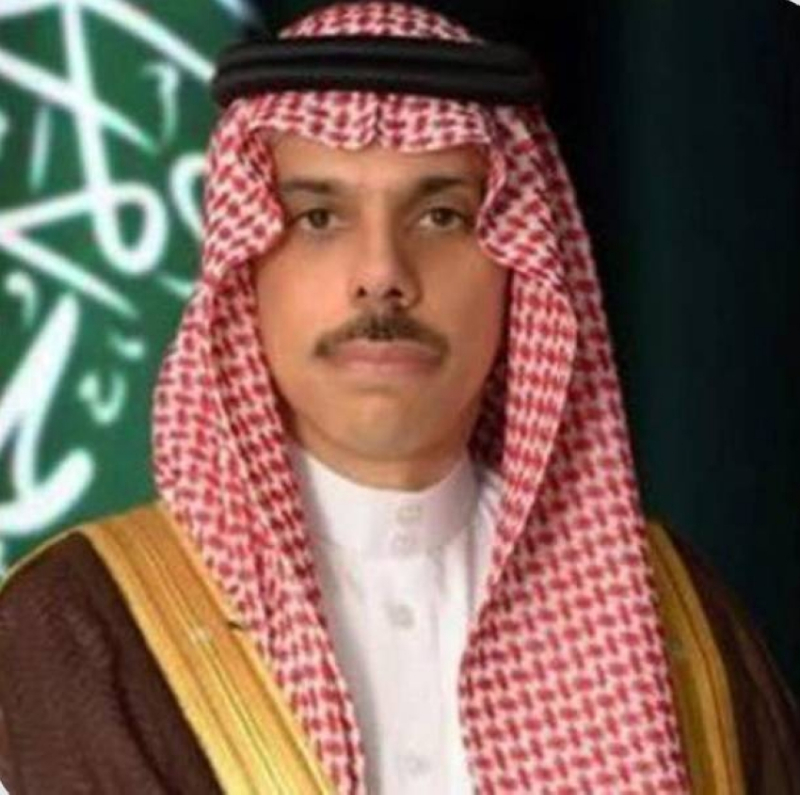 وزير الخارجية يصل إلى قبرص