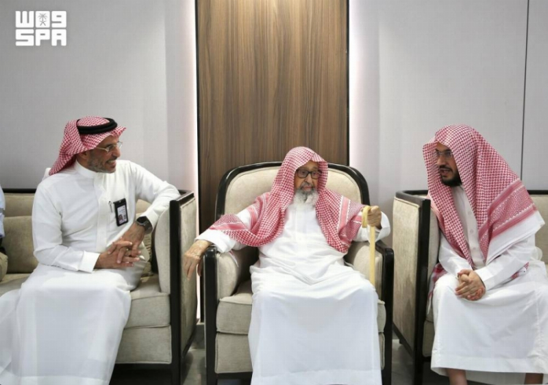 مفتي عام المملكة يستقبل الرئيس التنفيذي للهيئة الملكية لمدينة مكة المكرمة والمشاعر المقدسة