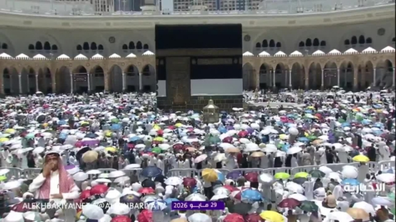 خطيب المسجد الحرام يوصي المسلمين بتقوى الله وشكره على نعمه