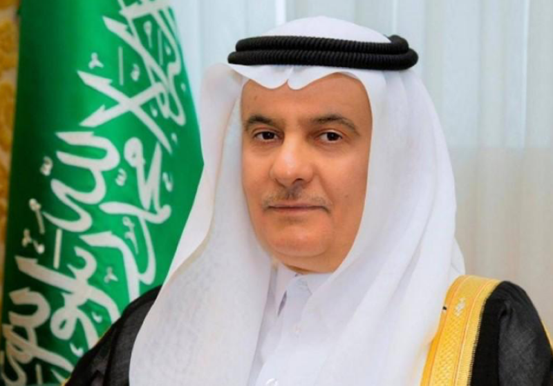 وزير “البيئة” يهنئ القيادة بنجاح موسم الحج