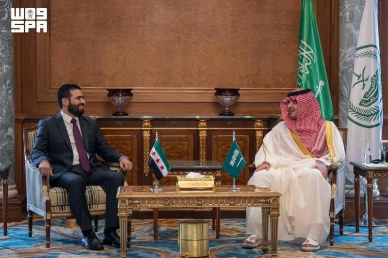 وزير الداخلية ونظيره السوري يستعرضان أوجه التعاون والتنسيق الأمني