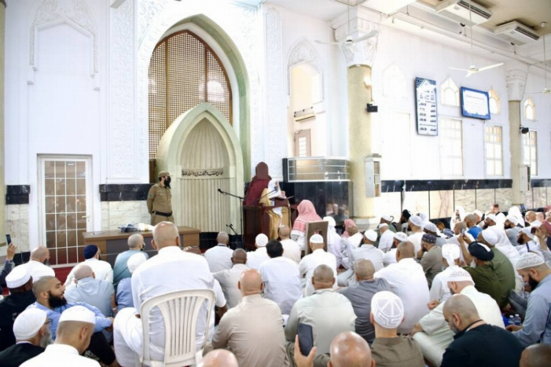 “الشؤون الإسلامية” تختتم برنامج مسجد الخيف بـ(13) محاضرة توعوية
