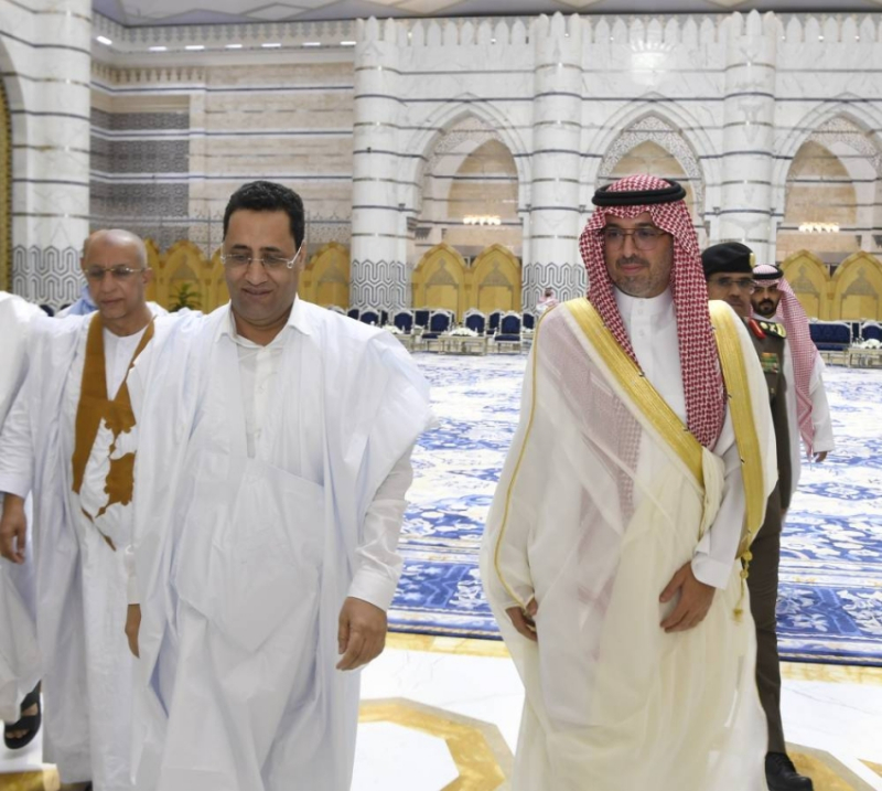 رئيس وزراء موريتانيا يُغادر جدة