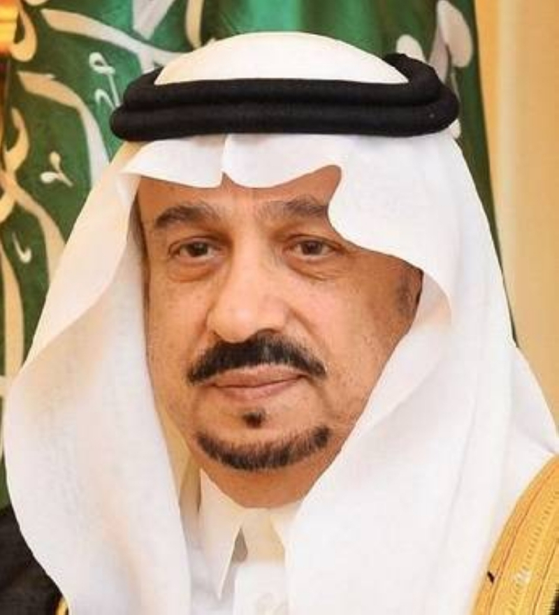 أمير الرياض يعزي أبناء محمد بن سعد المهنا في وفاة والدهم